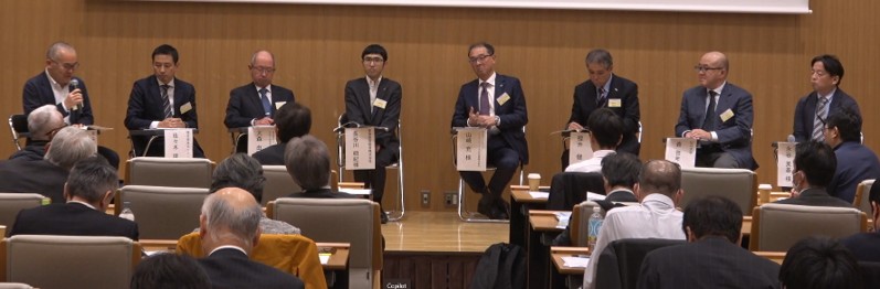 パネルディスカッション（集合写真）